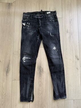 DSQUARED2 Black Distressed Skinny Jeans with Zippers. Good condition. Size It 40